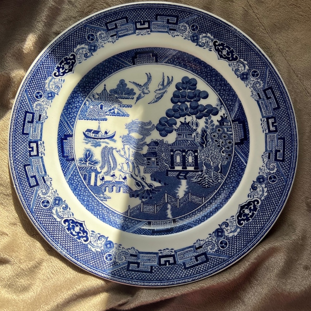Johnson Brothers Classic Willow Blue Dinner Plate 10.5" Made In England